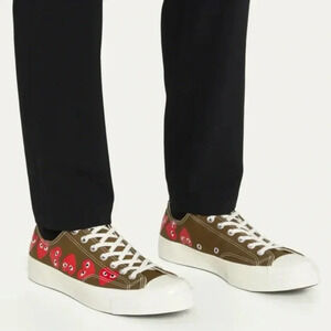 NIB Converse x Comme des Garçons PLAY Sneakers - Olive W10 M8